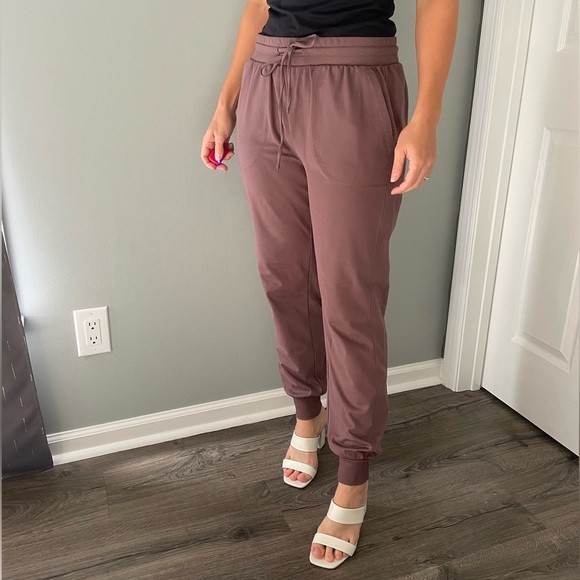 ✨Joggers✨ - Picture 1 of 5